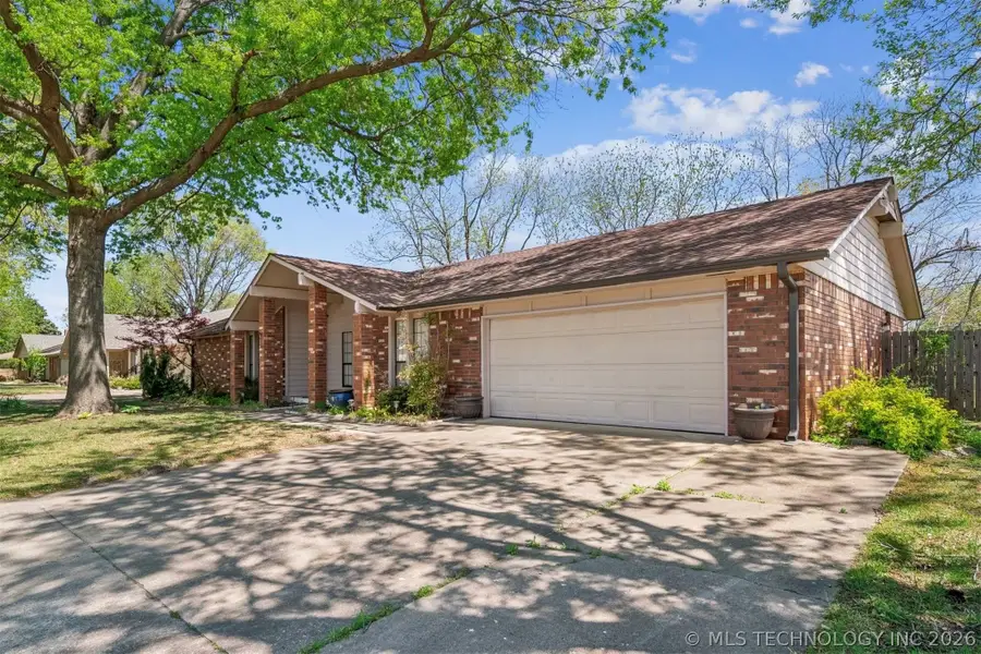 1613 Marietta Street, Pryor, OK 74361 - #3