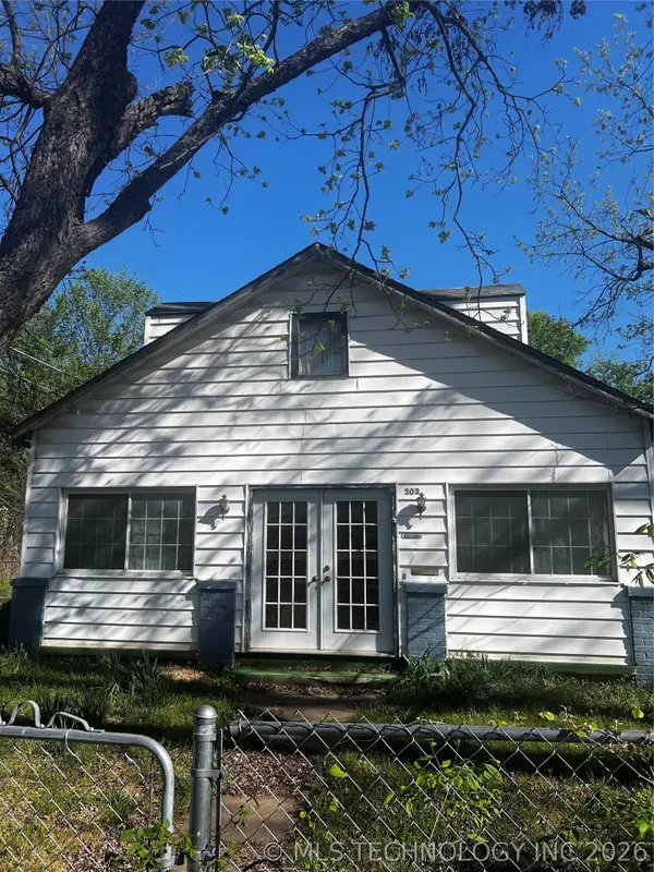 303 W Kiowa Avenue, Cleveland, OK 74020