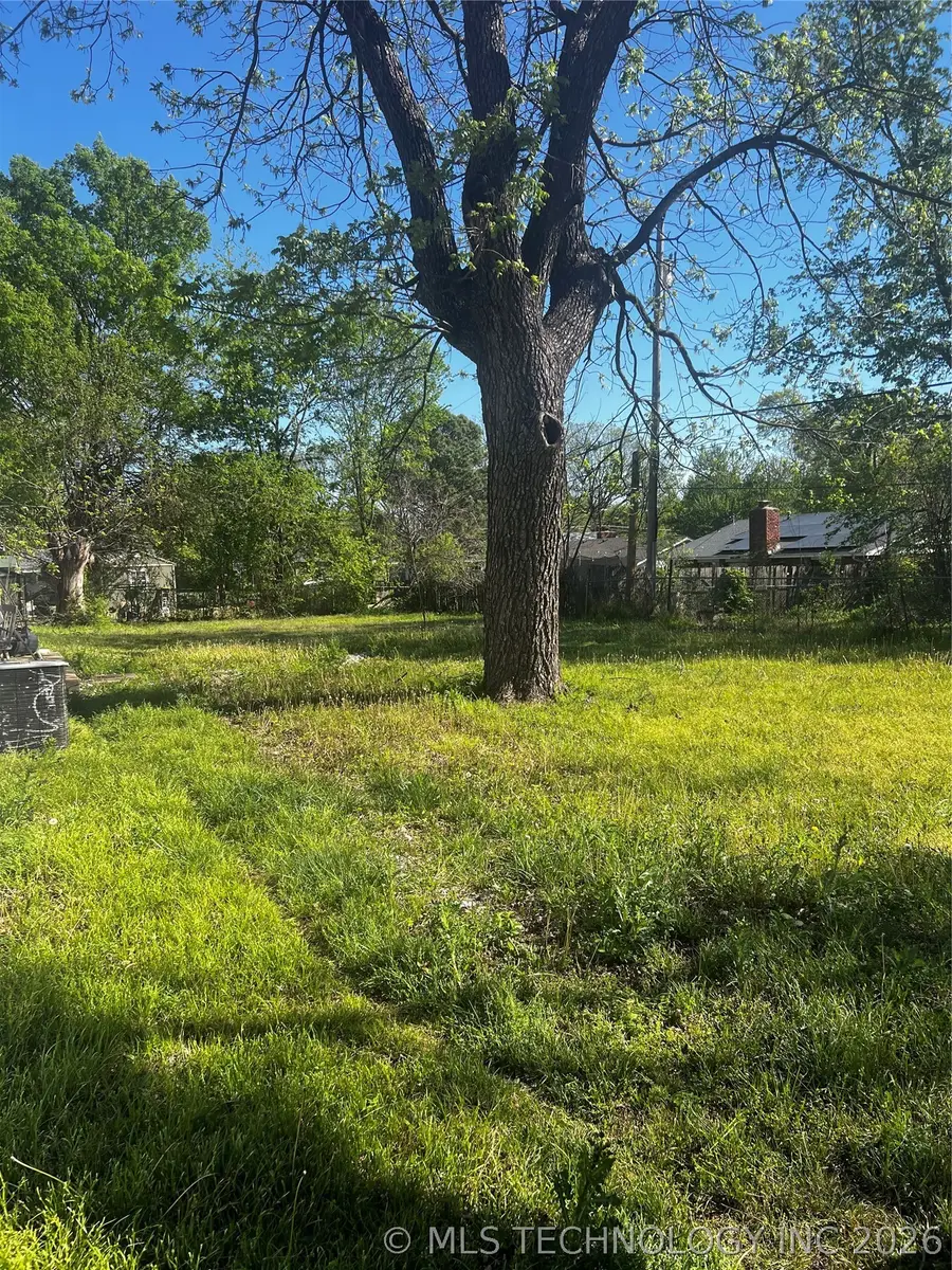 303 W Kiowa Avenue, Cleveland, OK 74020 - #3