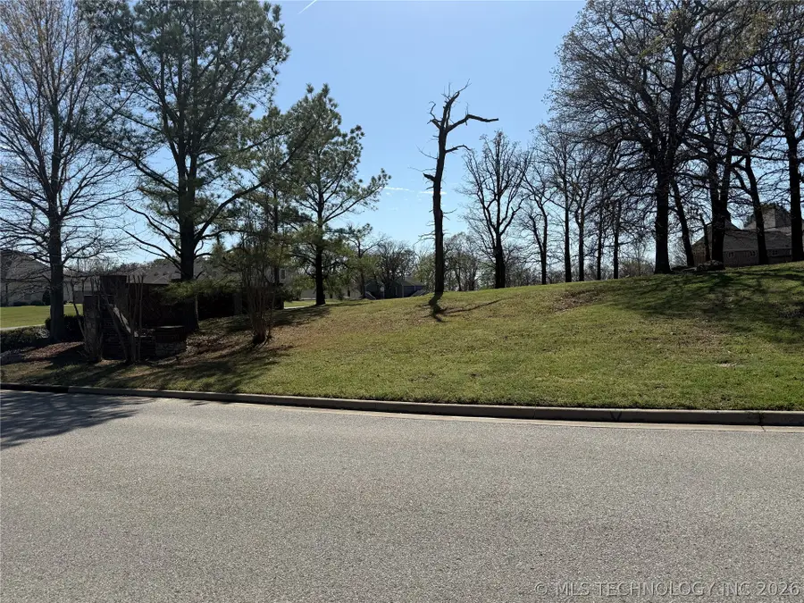 1302 N Old North Place, Sand Springs, OK 74063 - #3