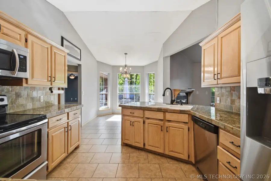 508 S 16th Street, McAlester, OK 74501 - #3