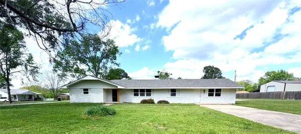 512 Pine Street, Henryetta, OK 74437