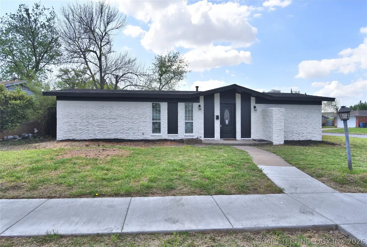 10612 E 18th Place, Tulsa, OK 74128 - #1