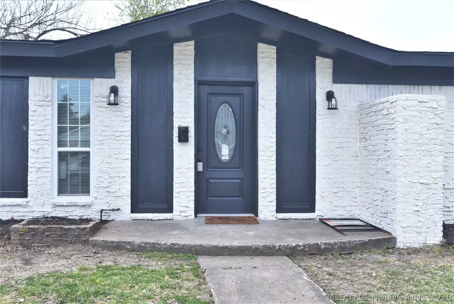 10612 E 18th Place, Tulsa, OK 74128 - #2