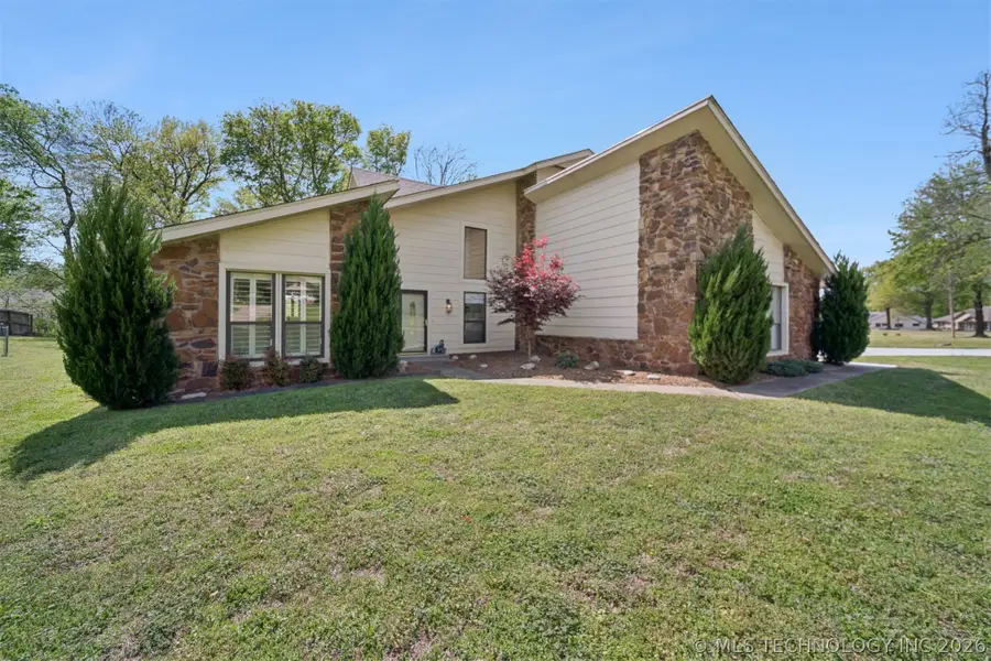421 Timbercrest Road, Catoosa, OK 74015 - #2