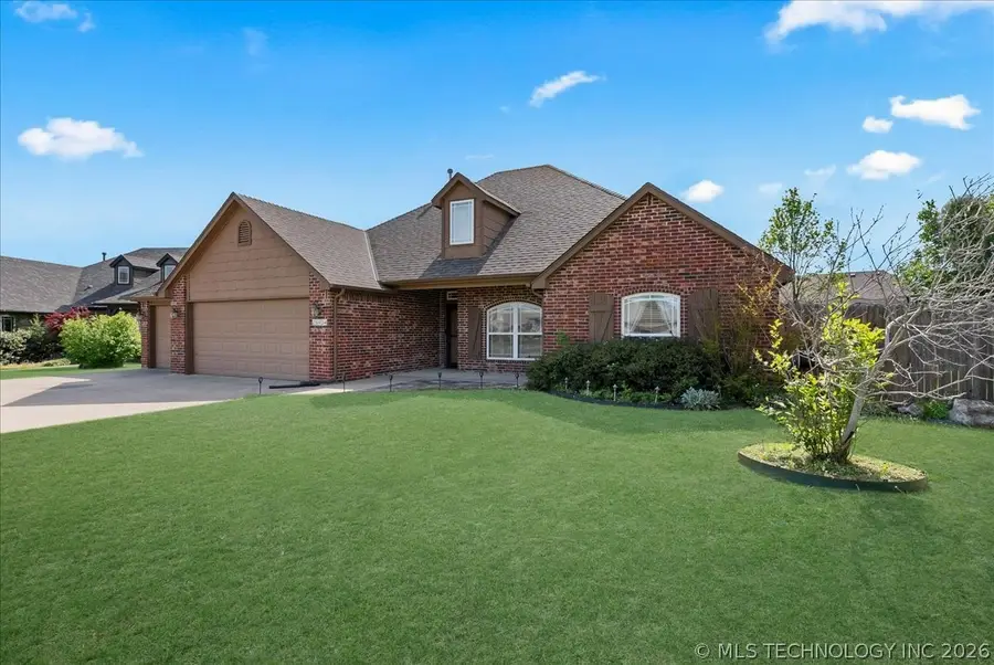 26434 Hann Drive, Claremore, OK 74019 - #2