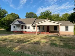 401 N Washington Avenue, Wagoner, OK 74467 - #1