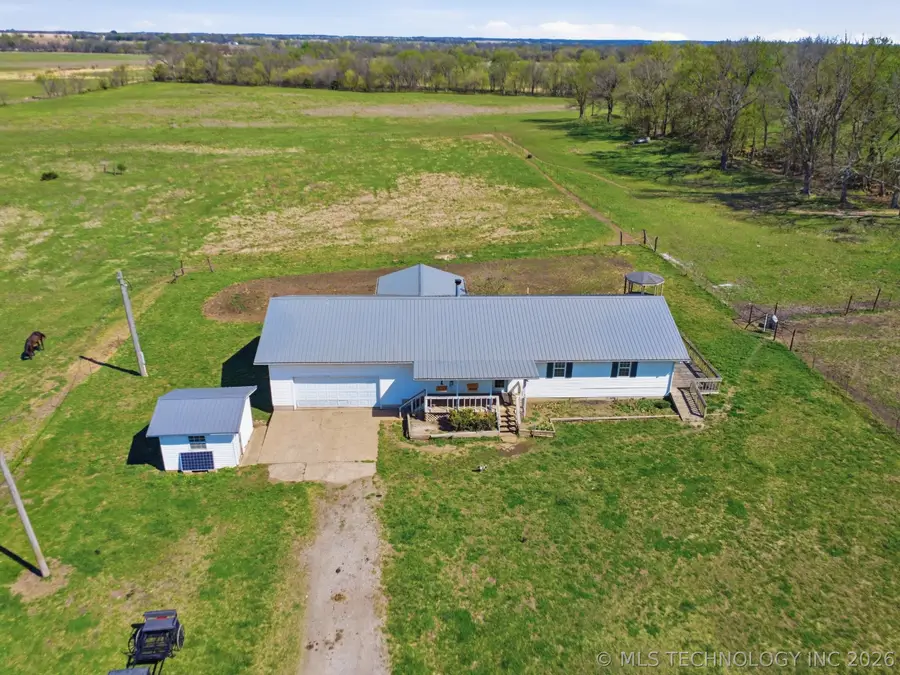 439092 E 40 Road, Welch, OK 74369 - #2