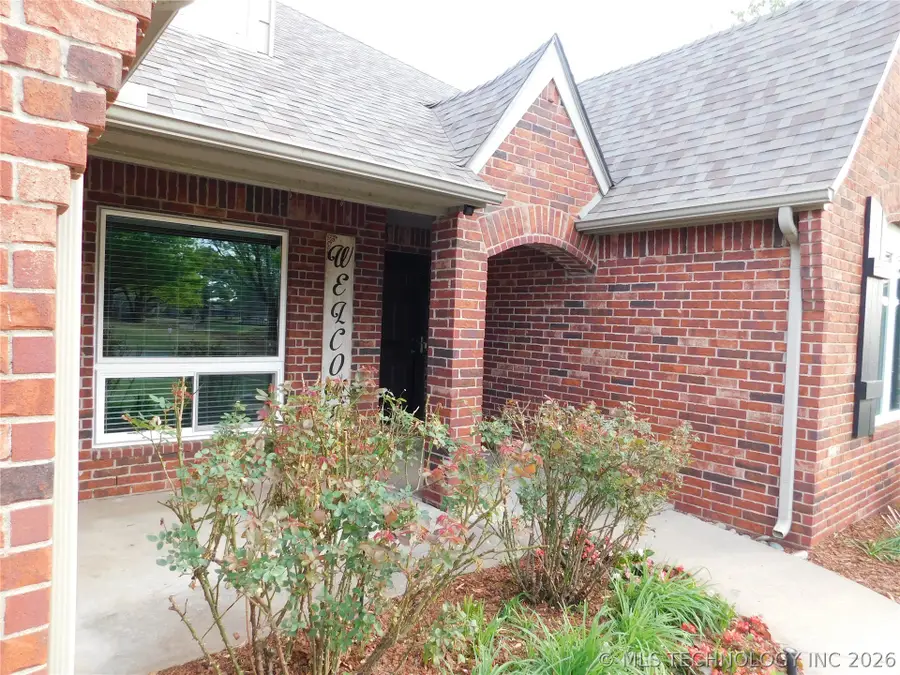 745 W Helena Street, Broken Arrow, OK 74012 - #2