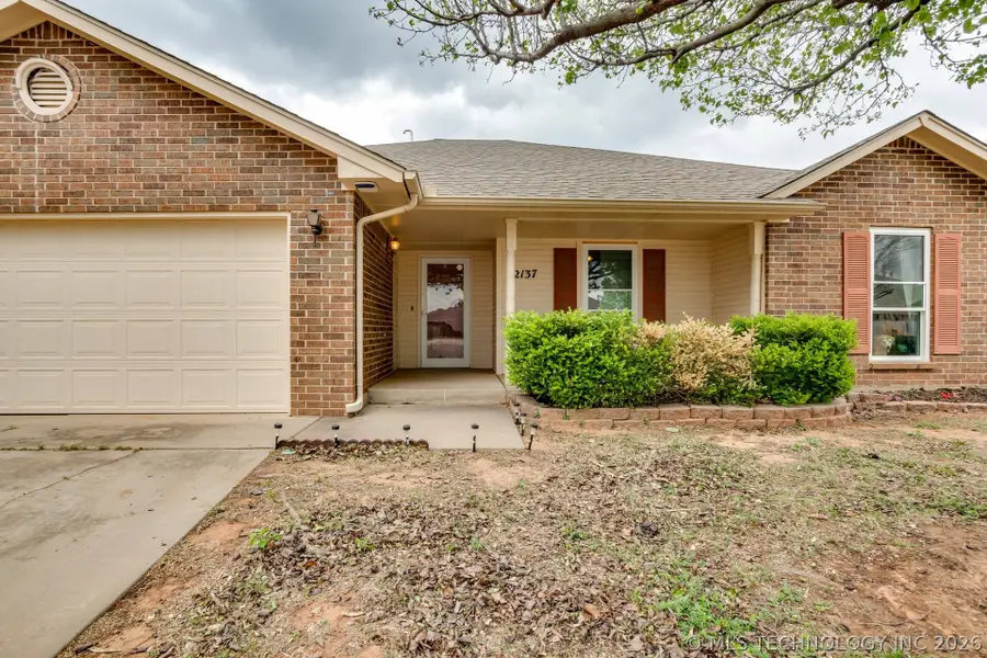 2137 NE 13th, Moore, OK 73160 - #2