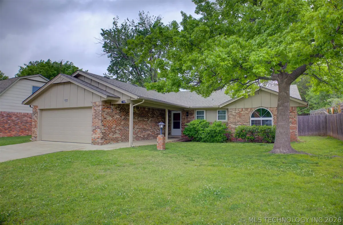 7351 E 76th Street, Tulsa, OK 74133 - #1