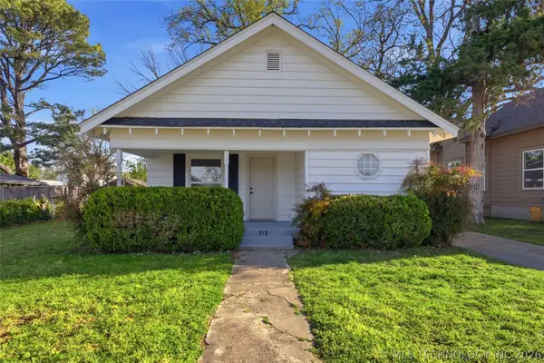 312 E 5th Street, Claremore, OK 74017