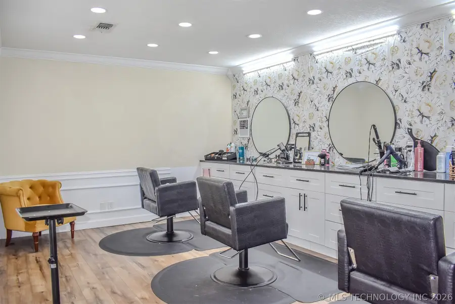 208 SW 3rd Street, Antlers, OK 74523 - #2