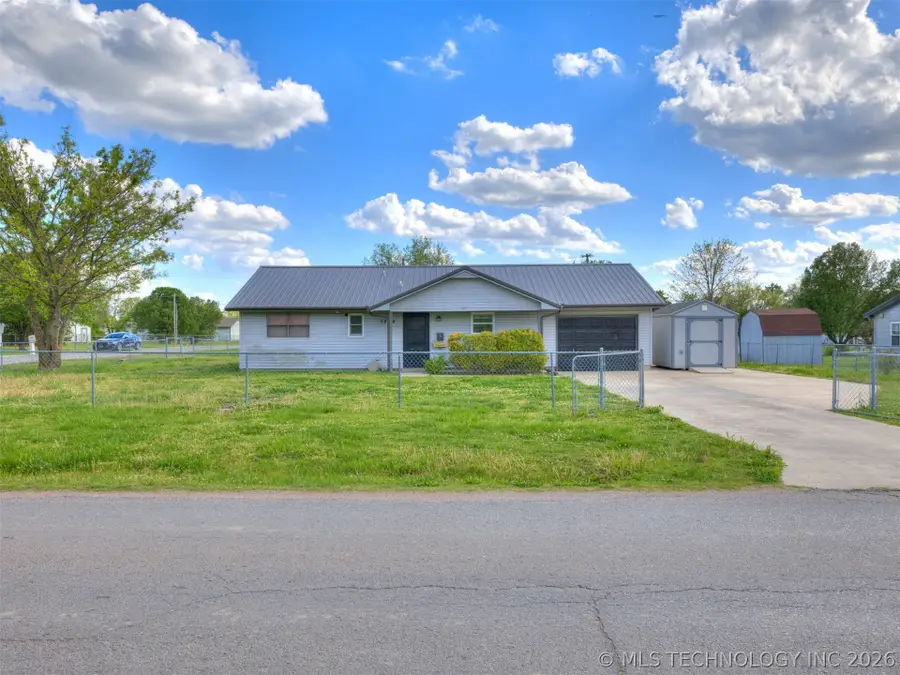 3894 W Country Road, Skiatook, OK 74070 - #3