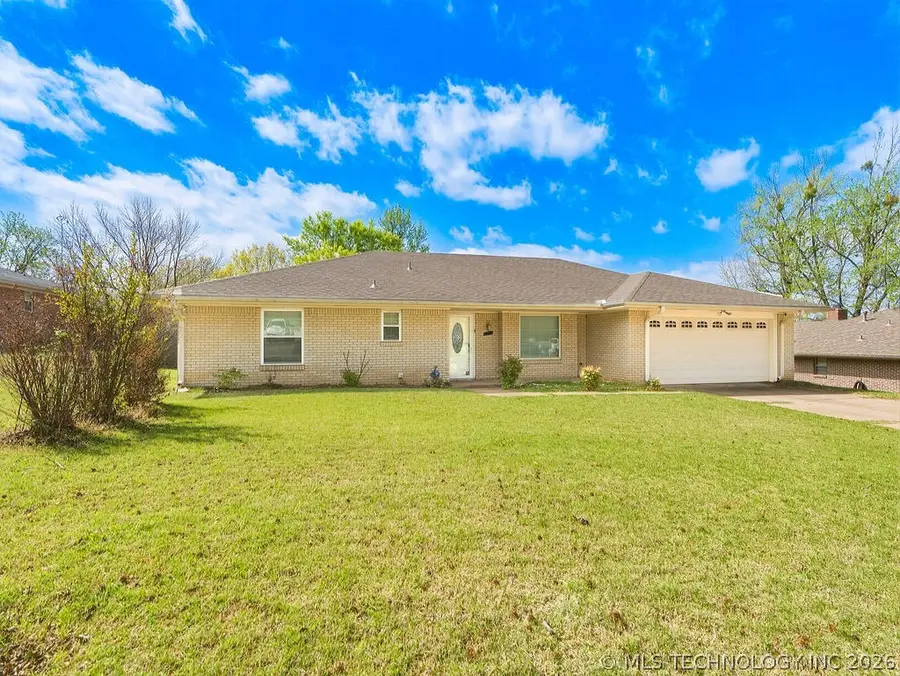 1915 E 15th Street, Ada, OK 74820 - #2