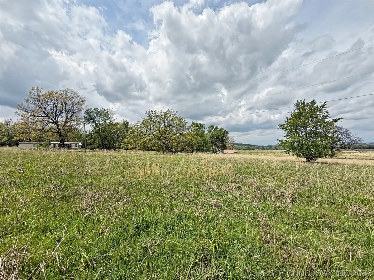 83048 S 4700 Road, Stilwell, OK 74960 - #1