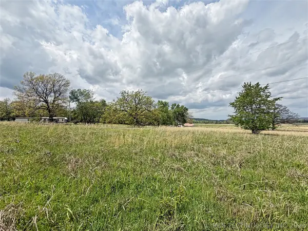 83048 S 4700 Road, Stilwell, OK 74960