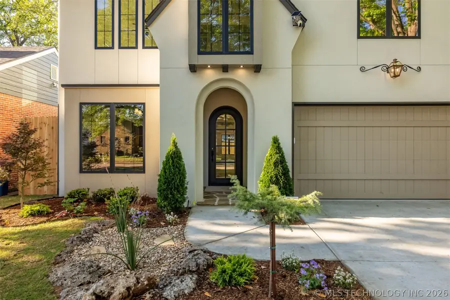 1030 E 36th Place, Tulsa, OK 74105 - #2