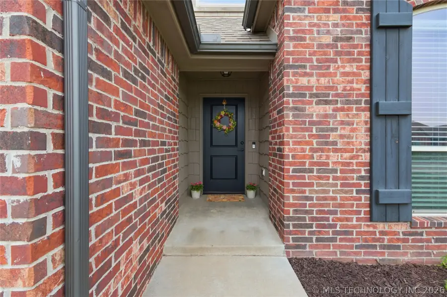 2425 S Maple Avenue, Broken Arrow, OK 74012 - #2