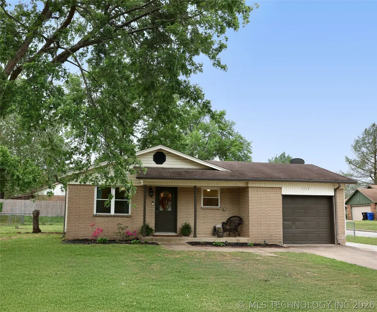 1117 W Atlanta Court, Broken Arrow, OK 74012 - #1