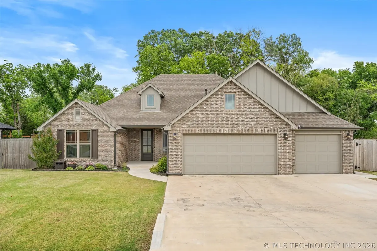 189 N Phillips Street, Skiatook, OK 74070 - #1