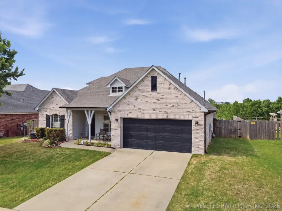 11601 E 105th Street, Owasso, OK 74055 - #2