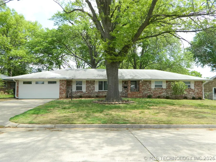 1416 Lariat Drive, Bartlesville, OK 74006 - #3