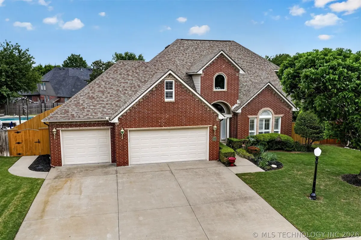 9305 N 101st East Avenue, Owasso, OK 74055 - #1