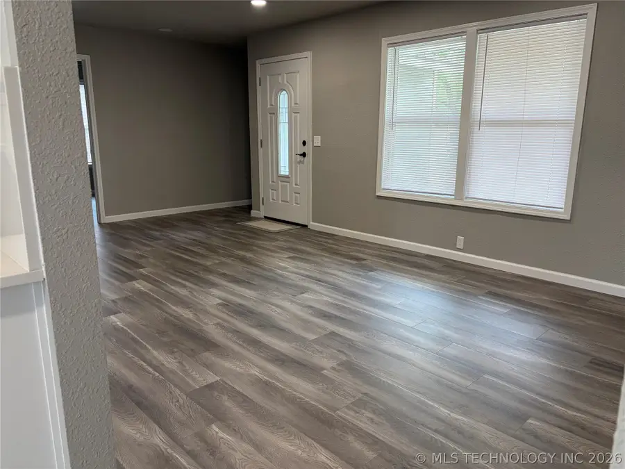 131 W Orleans Avenue, Sapulpa, OK 74066 - #3