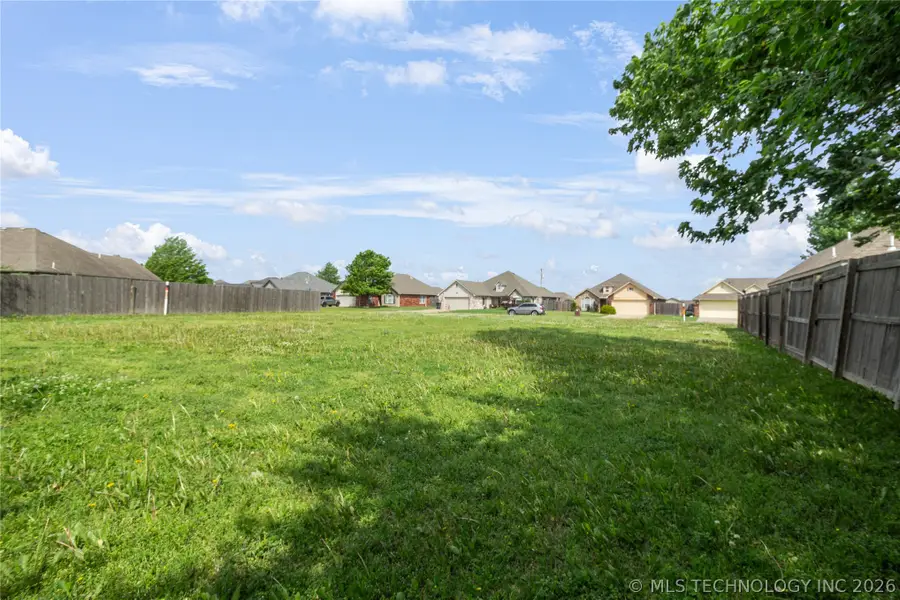 11202 E 122nd Court N, Collinsville, OK 74021 - #2