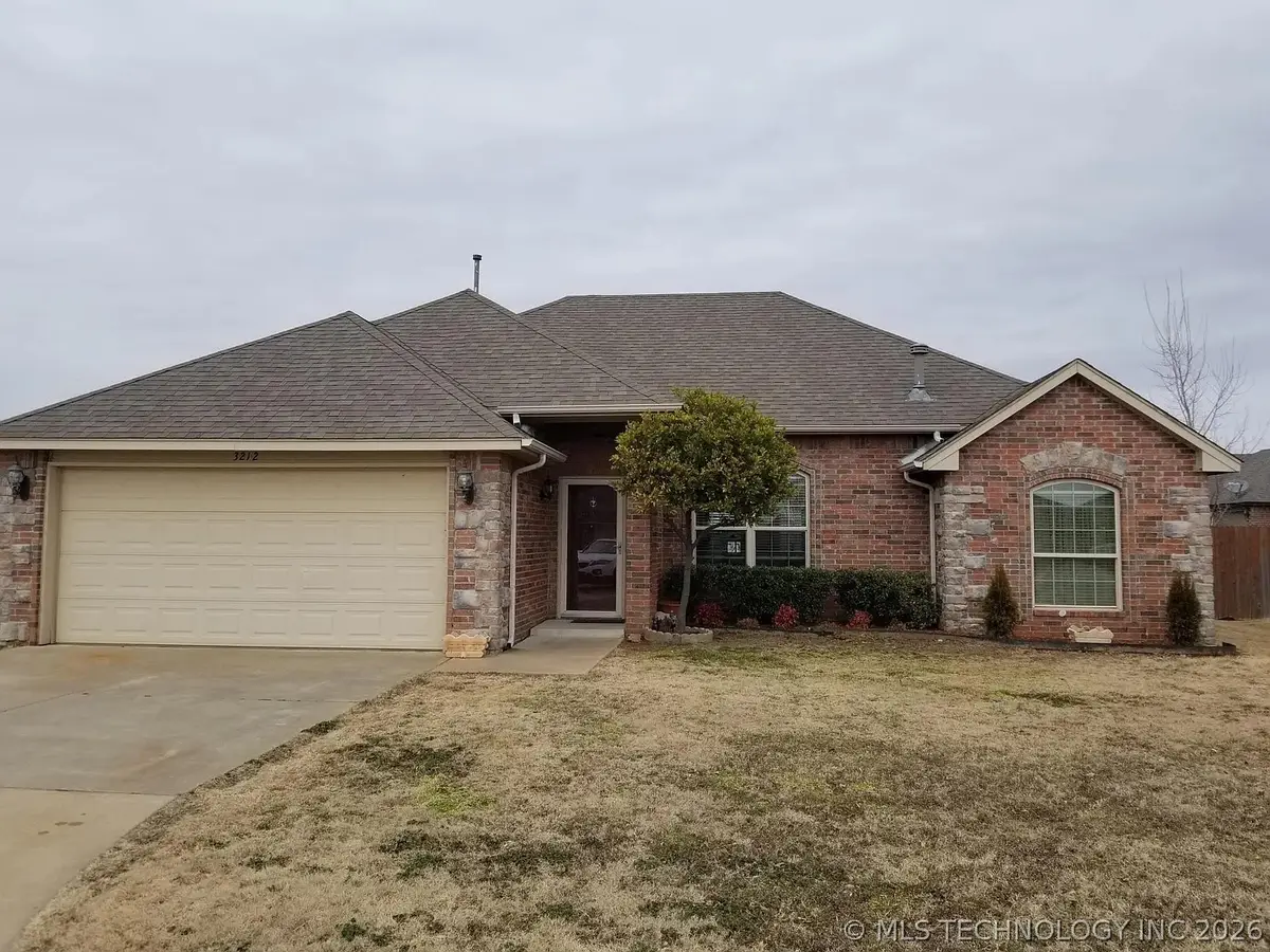 3212 E Irvington Street, Broken Arrow, OK 74014 - #1