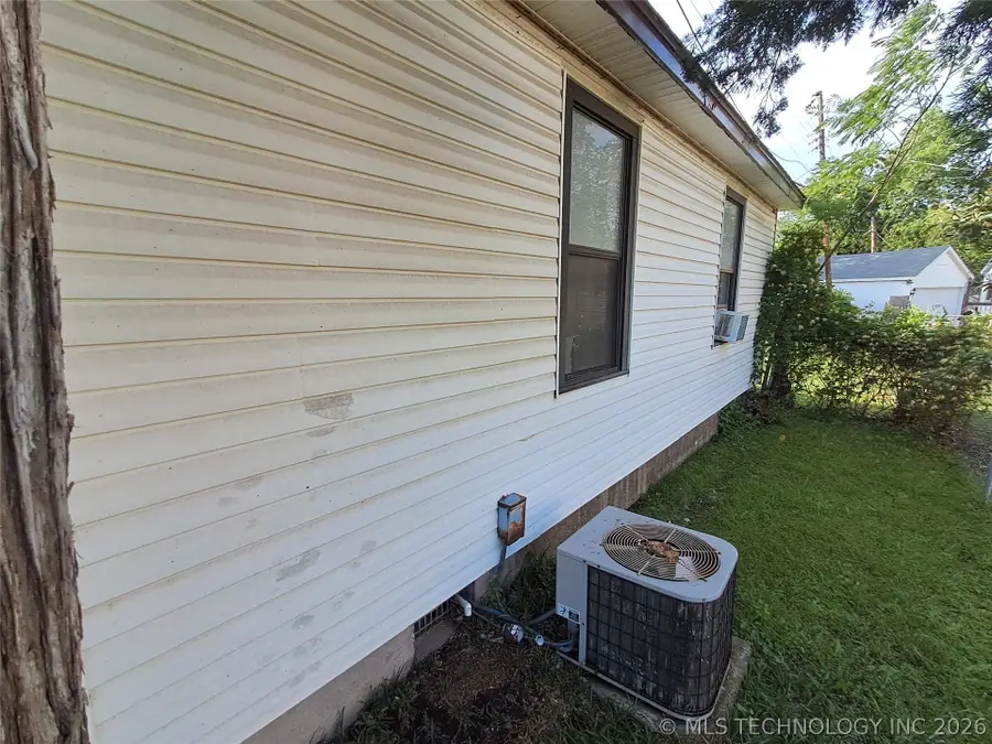 403 Oak, Ardmore, OK 73401 - #2