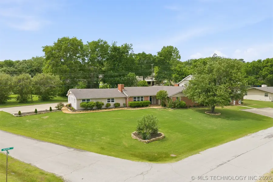 202 Meadow, Ardmore, OK 73401 - #2