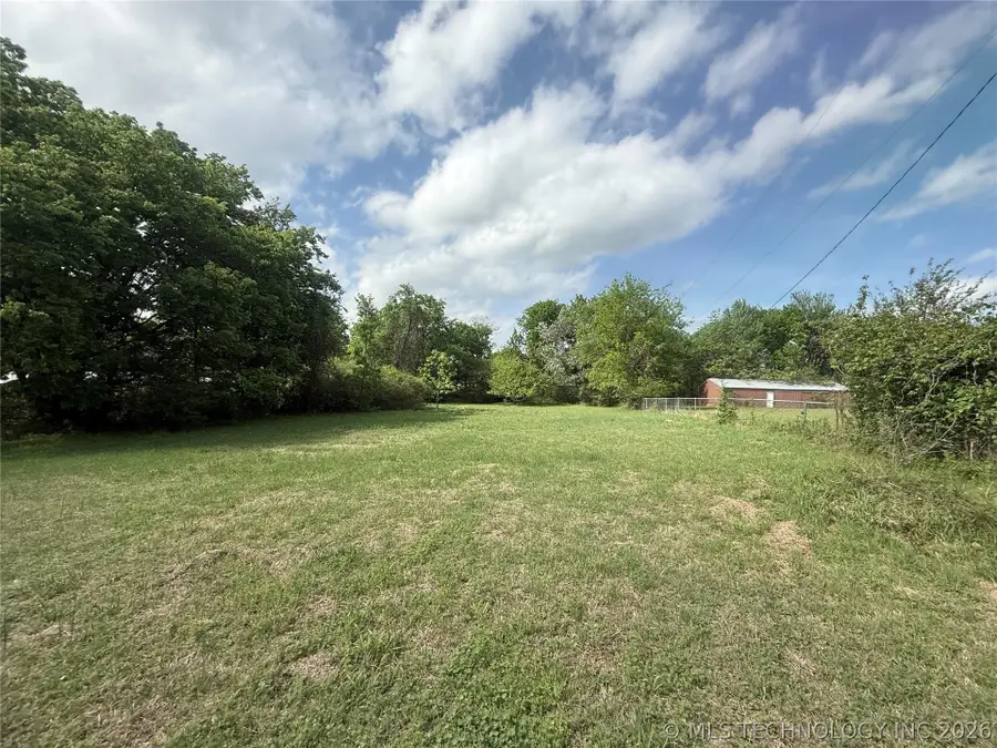 602 Cemetery Road, Fort Gibson, OK 74434 - #2