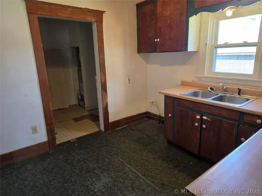 314 N 17th Street, Collinsville, OK 74021 - #2