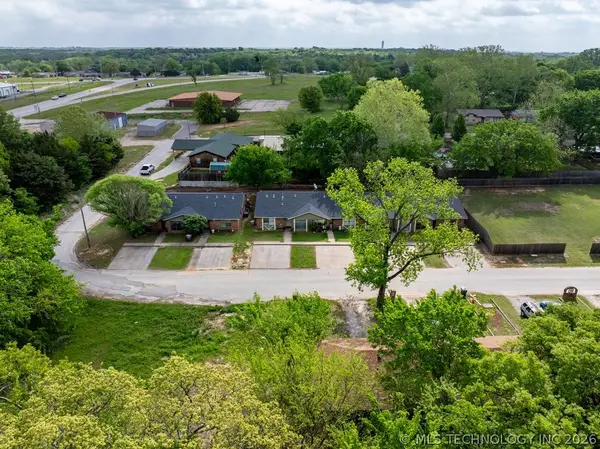 708 Oakdale Lane #D, Madill, OK 73446