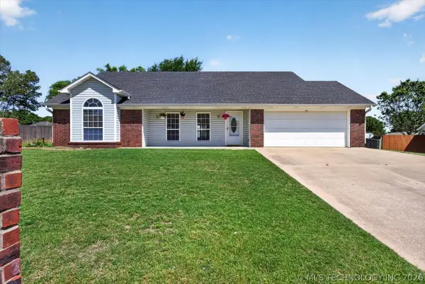 1602 Cottonwood Drive, Poteau, OK 74953