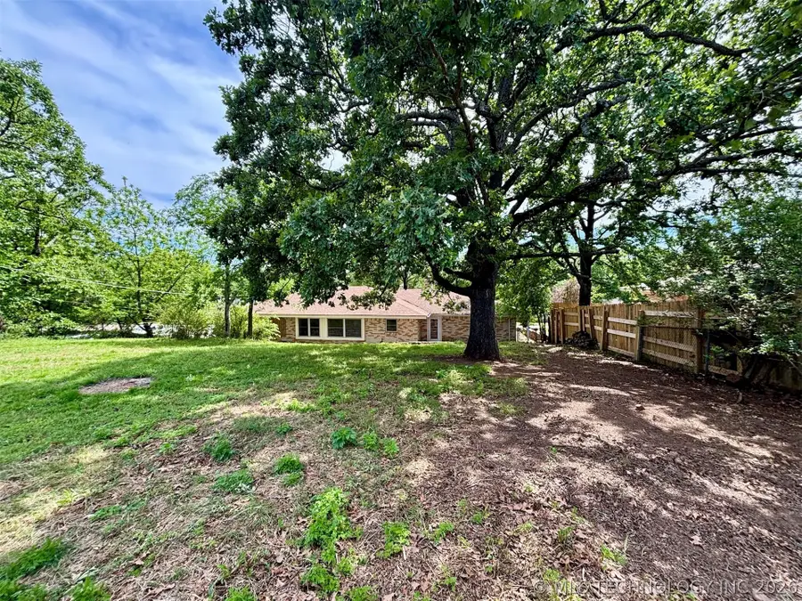 513 E Polk Avenue, McAlester, OK 74501 - #3