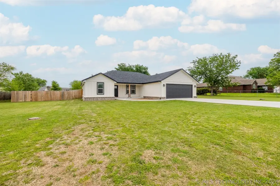 413 E Jean Pierre Street, Chouteau, OK 74337 - #2