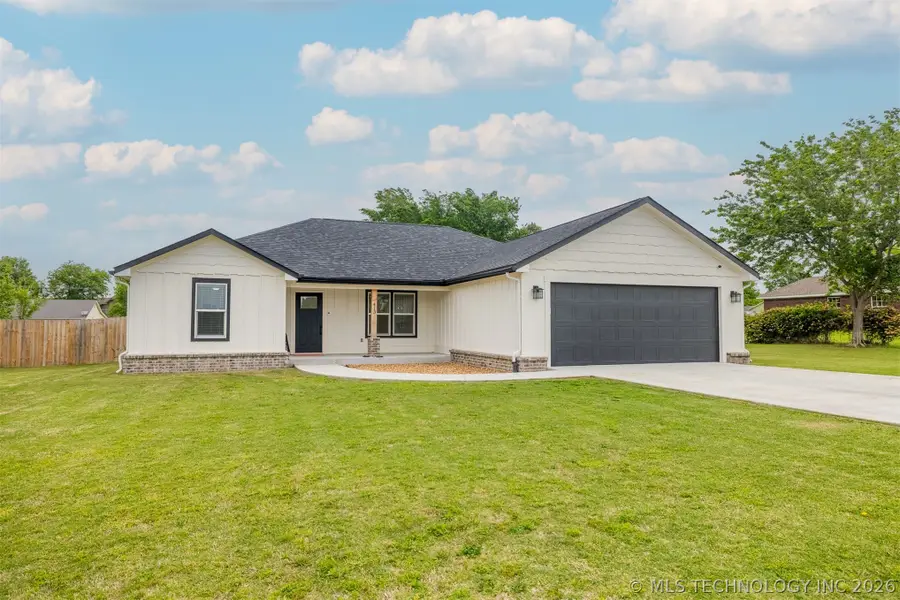 413 E Jean Pierre Street, Chouteau, OK 74337 - #3