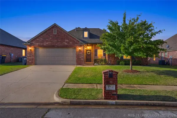 1714 W 119th Place S, Jenks, OK 74037