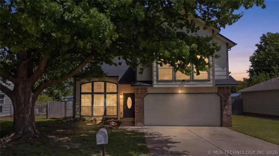 1509 N 26th Place, Broken Arrow, OK 74014 - #2