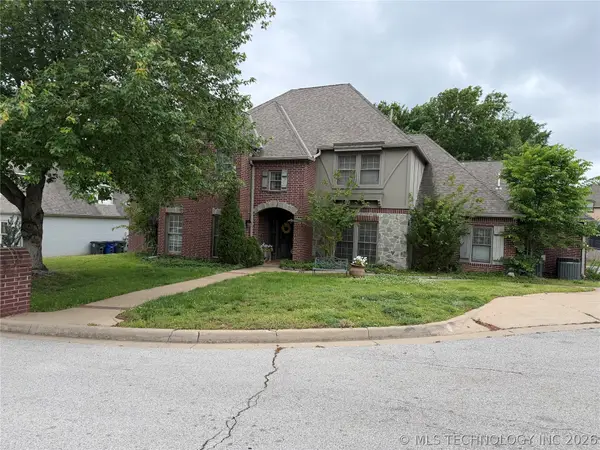 8702 S Winston Place, Tulsa, OK 74137