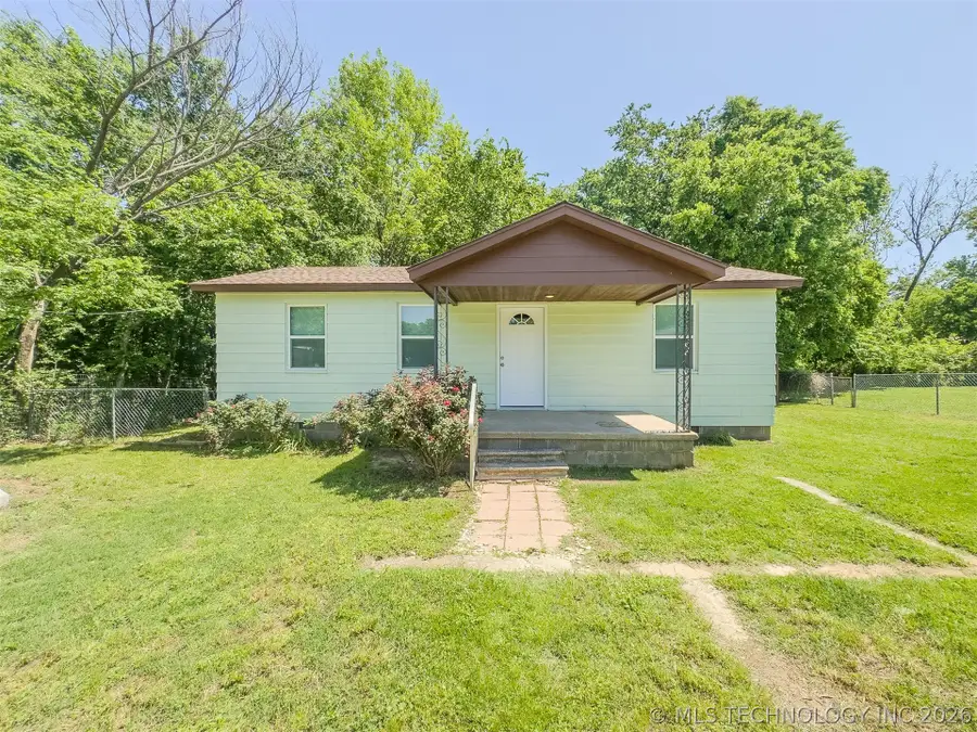 210 N Meadors, Ada, OK 74820 - #2