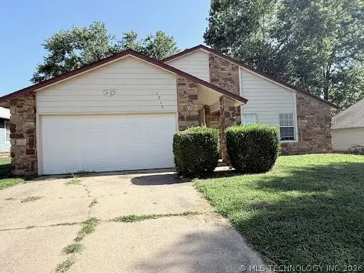 1210 E 139th Street, Glenpool, OK 74033