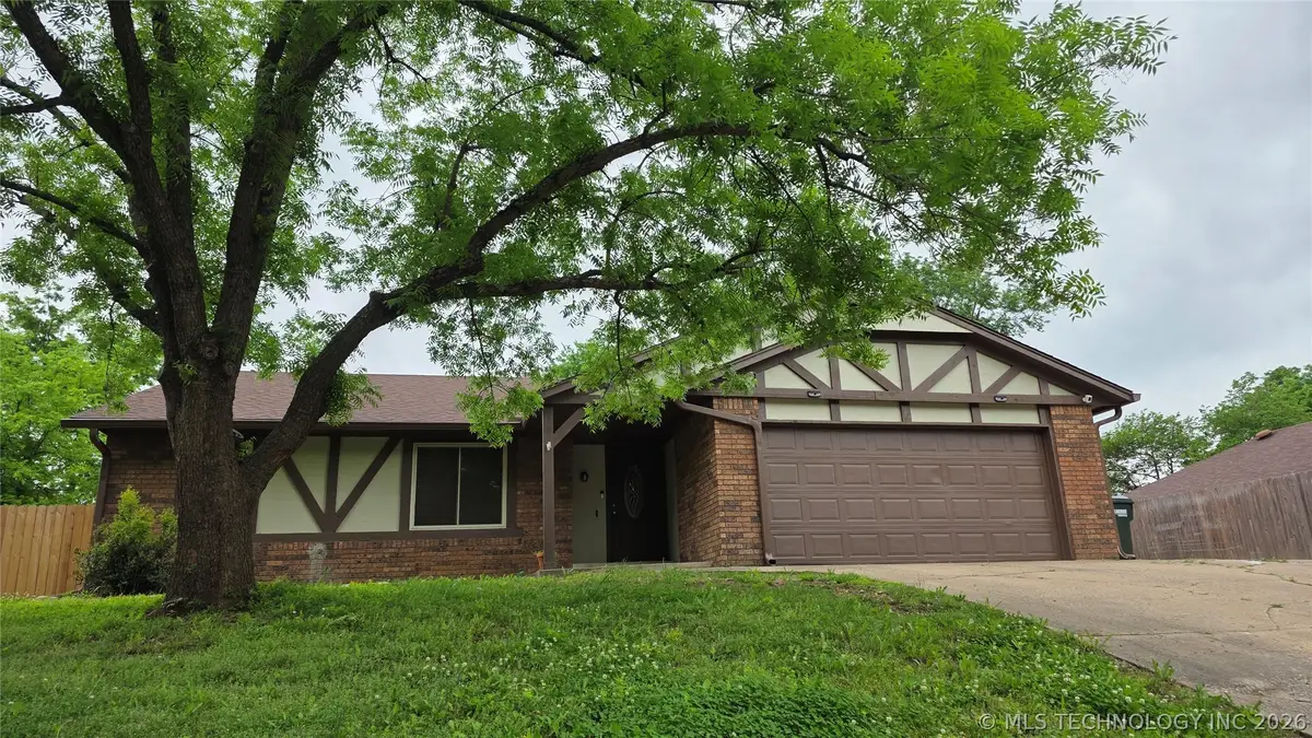 2503 Parkwood Drive, Claremore, OK 74017 - #1