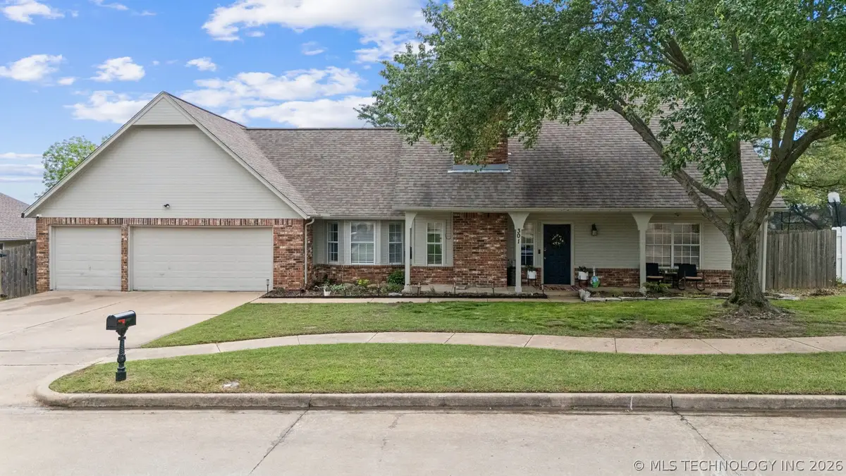 301 S 62nd Street, Broken Arrow, OK 74014 - #1