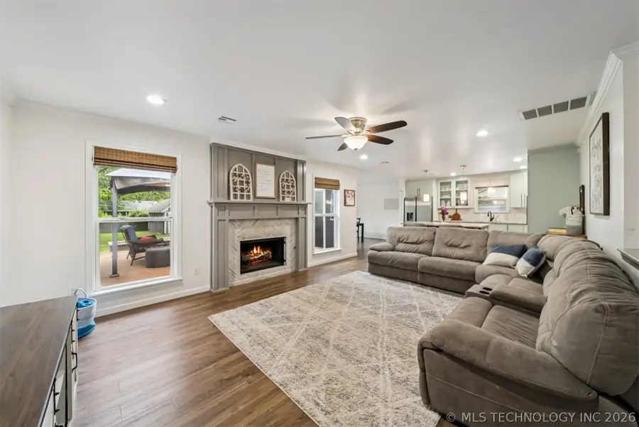 11752 S 86th East Avenue, Bixby, OK 74008 - #3