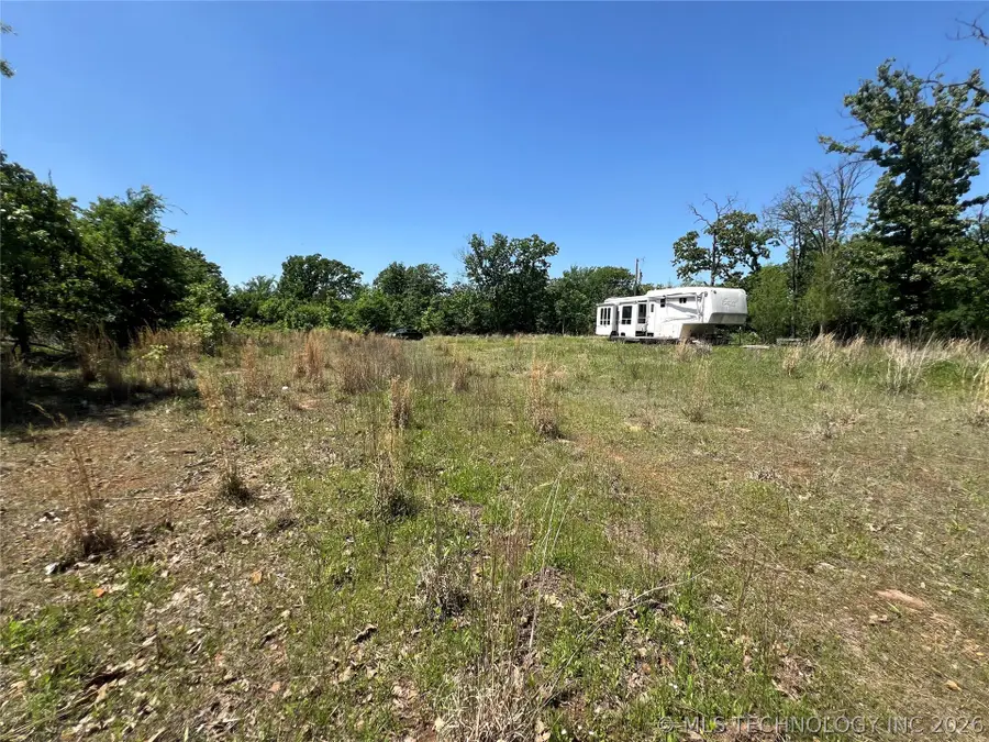 7504 Fig Road, Henryetta, OK 74437 - #2