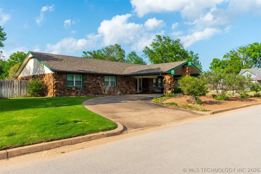 104 W Timberlane Court, Broken Arrow, OK 74011 - #2